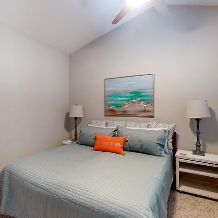 Beachwalk Pine Knoll Shores Room photo
