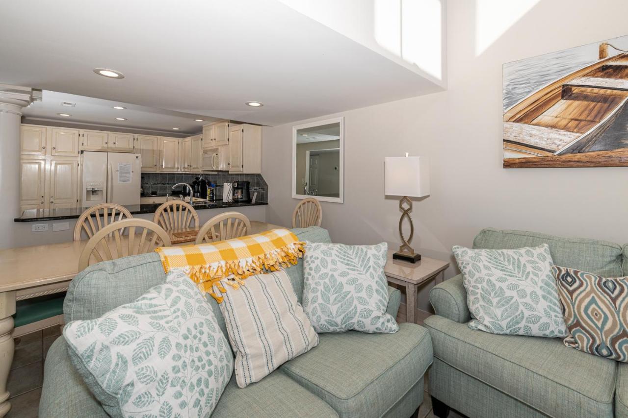 Beachwalk Pine Knoll Shores Exterior photo