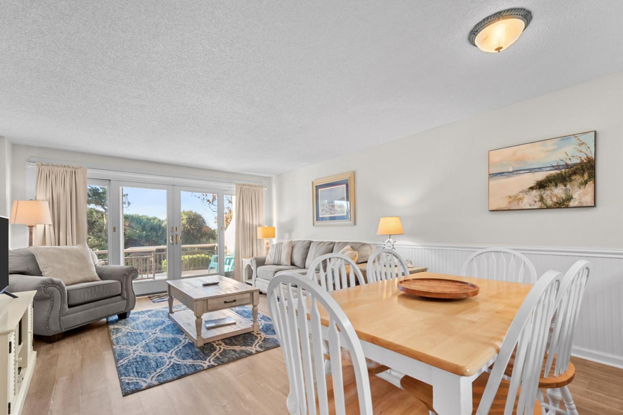 Beachwalk Pine Knoll Shores Room photo