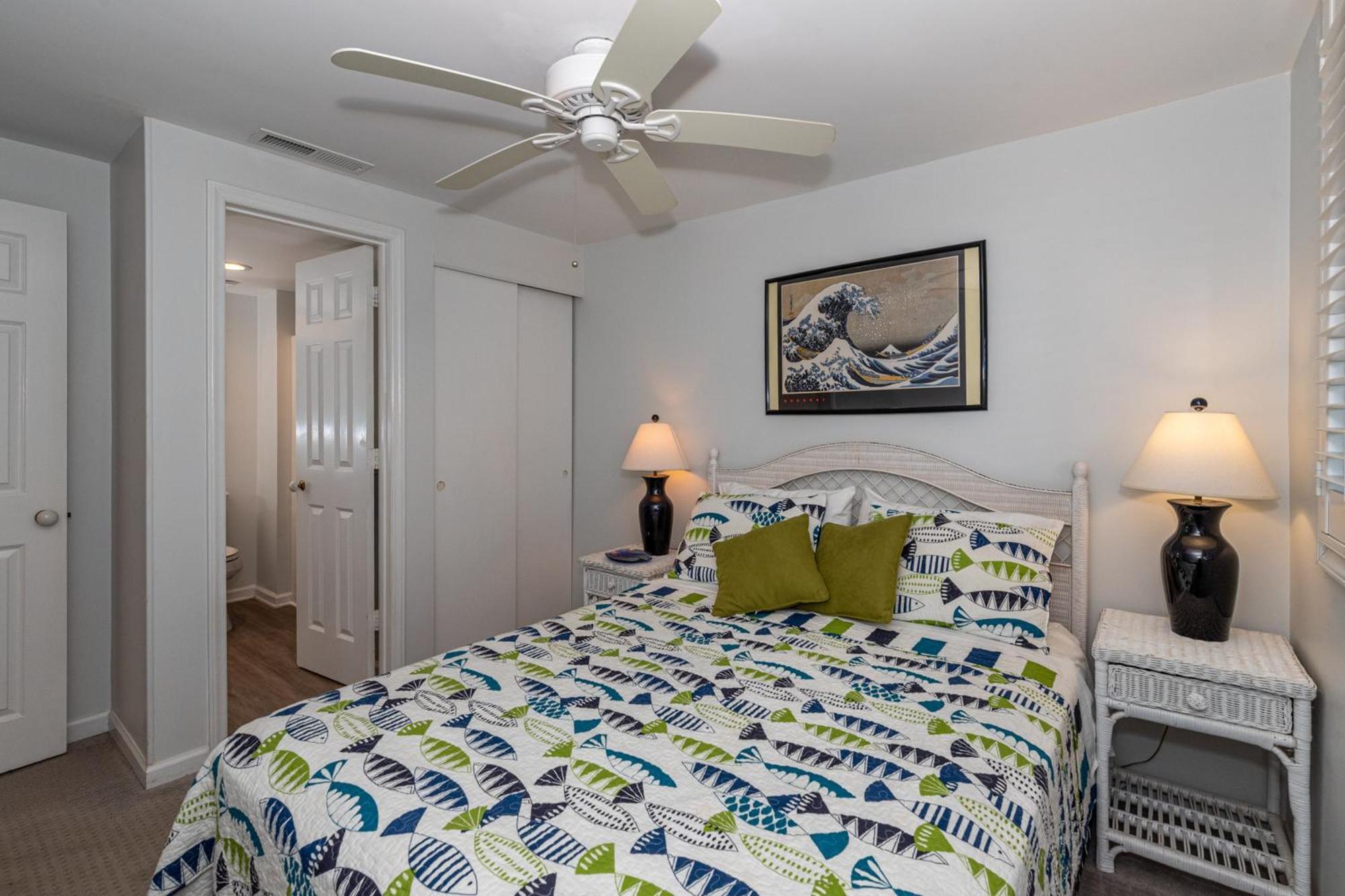 Beachwalk Pine Knoll Shores Room photo